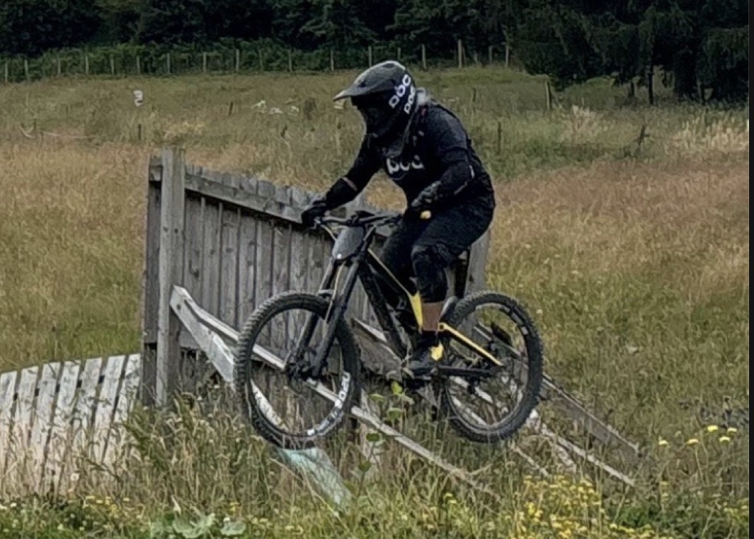 6d4f444e c893 43bd 9d87 102f20324992