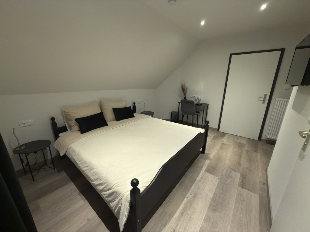 a212d4a6 866a 44ab b313 8a098bea31d3