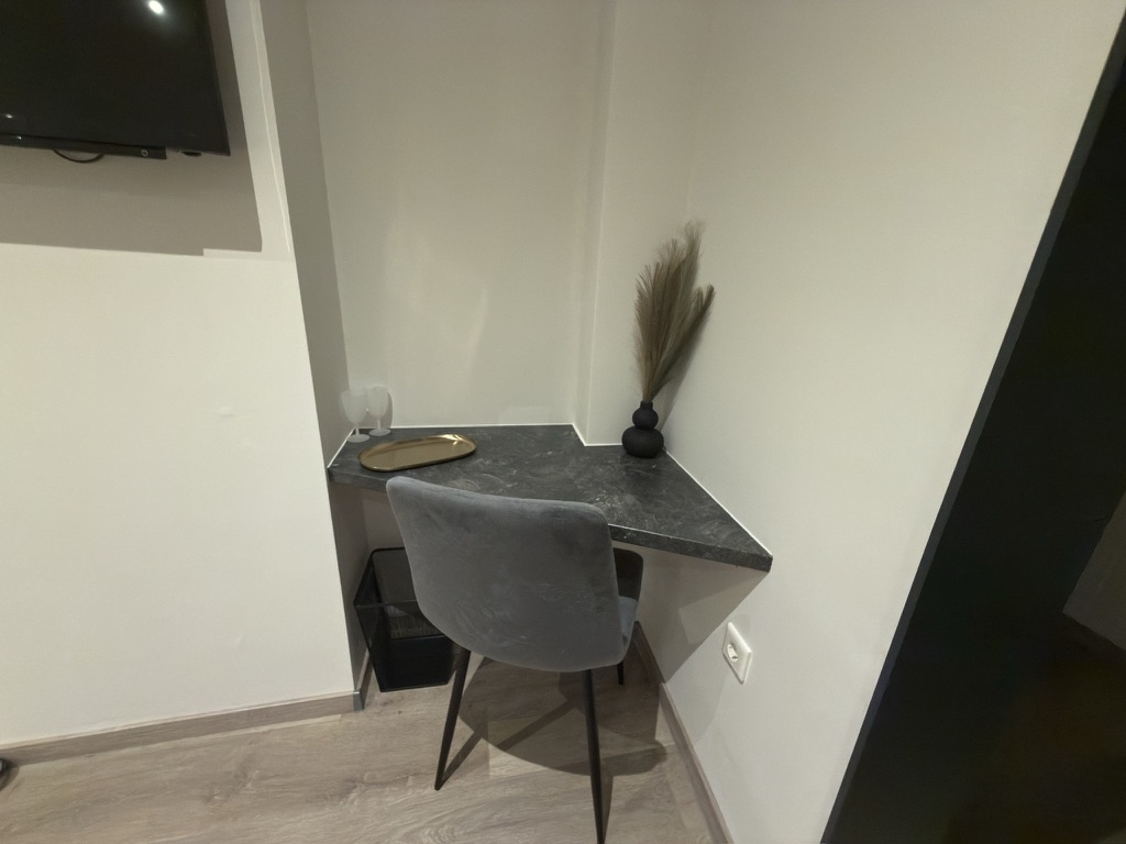 c877736d 08e0 43f7 92d8 982a5ebdf291