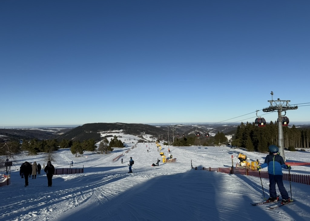 f8ebadbe 8b4e 48d5 b6b2 c6674f3033f8